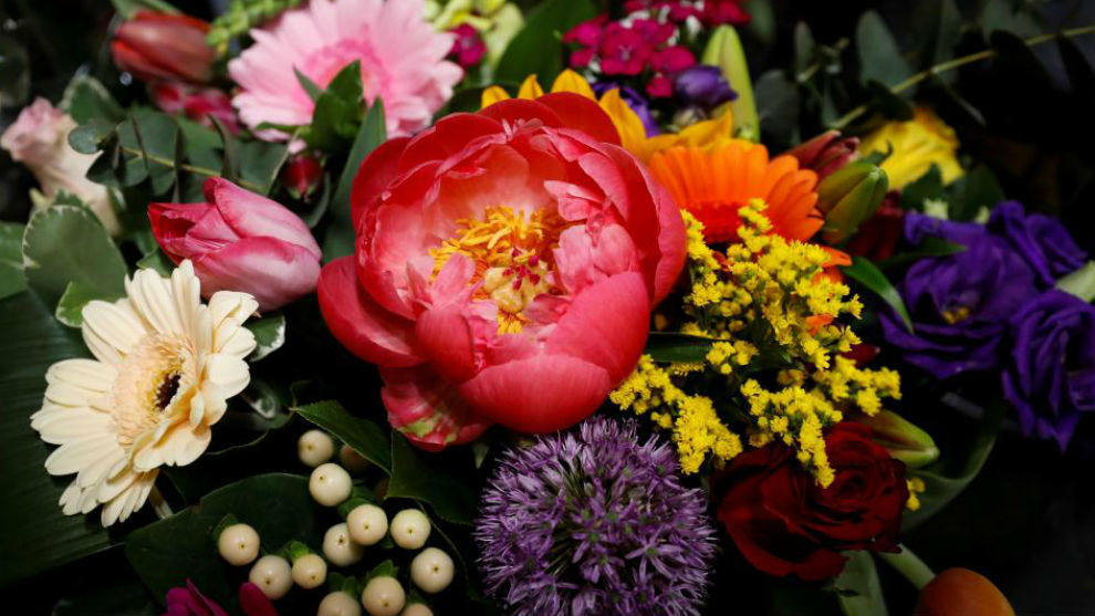 Los mejores mensajes frases para el dia de la madre flores colores