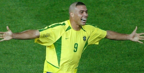 ronaldo flequillo
